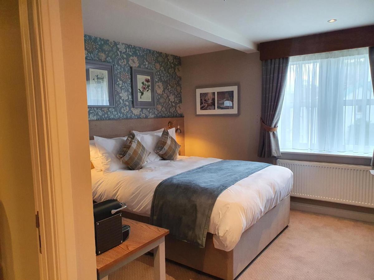 Hotel Old Swan Gargrave Esterno foto